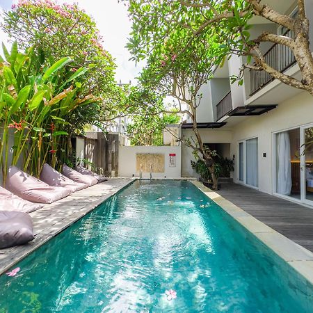 Hola Seminyak Exterior foto