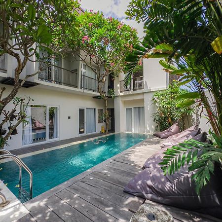 Hola Seminyak Exterior foto
