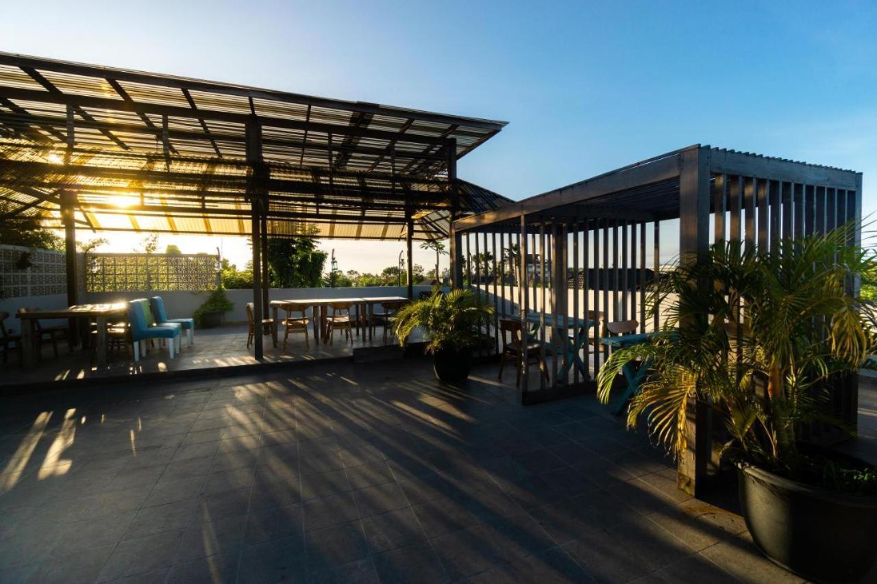 Hola Seminyak Exterior foto