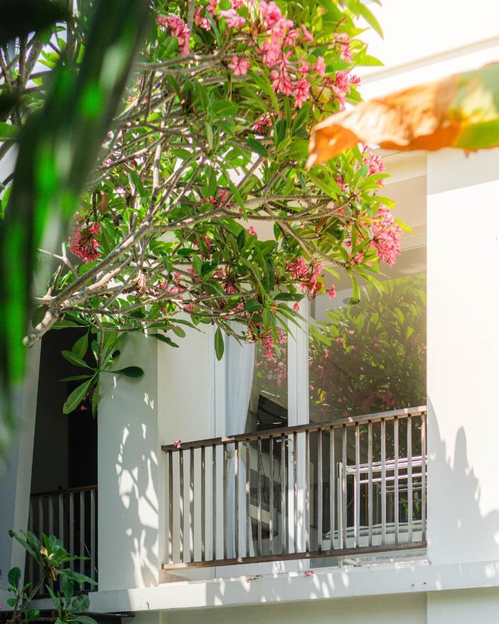 Hola Seminyak Exterior foto