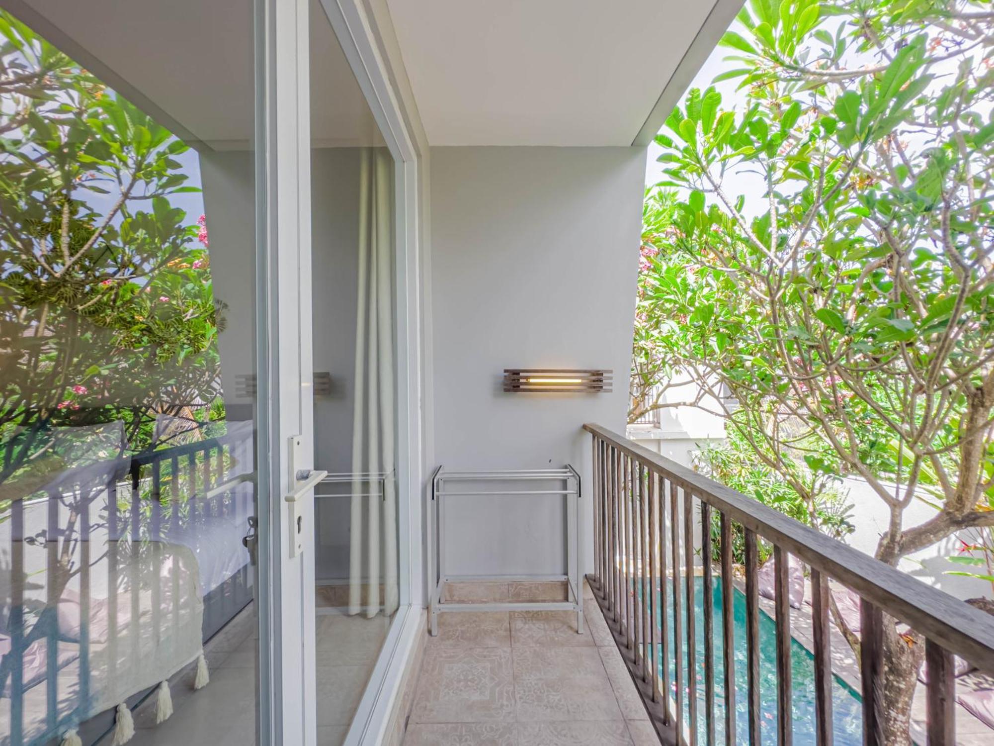 Hola Seminyak Exterior foto